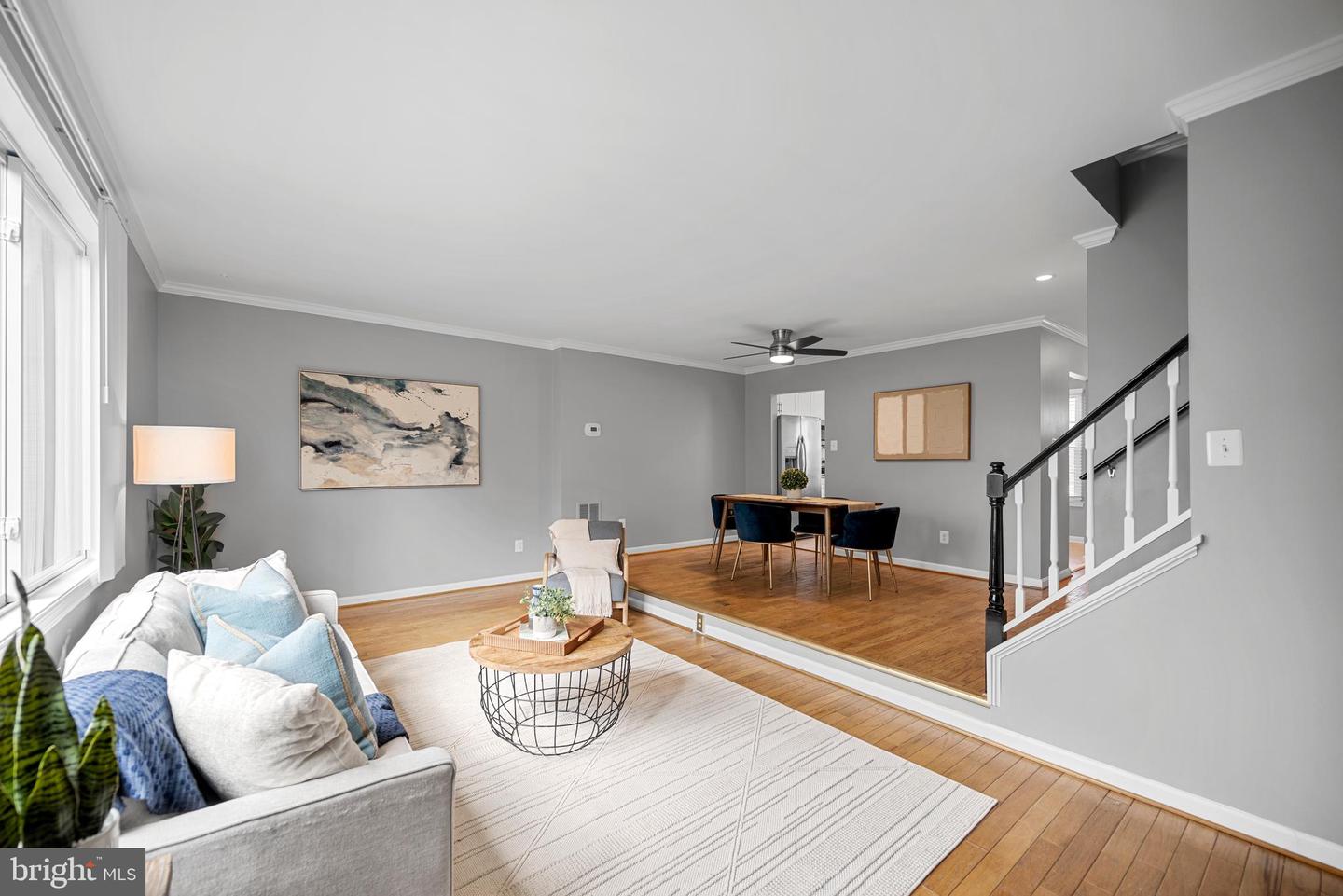 8220 Stationhouse Ct