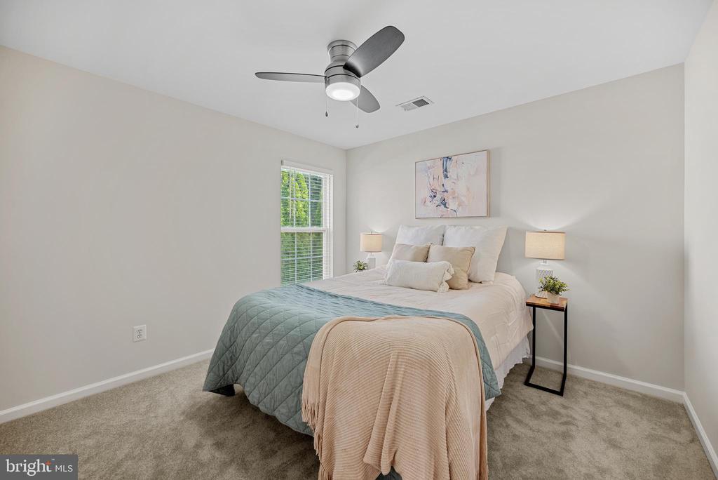 7016 Clifton Knoll Ct