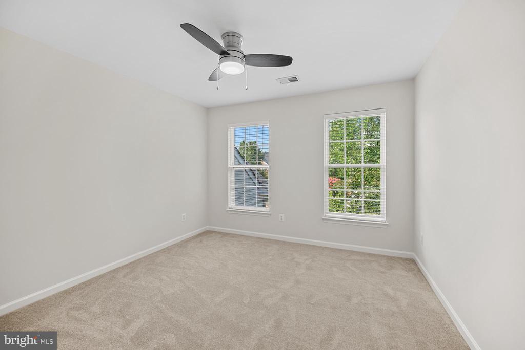 7016 Clifton Knoll Ct