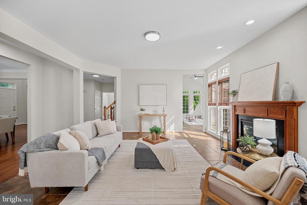 7016 Clifton Knoll Ct