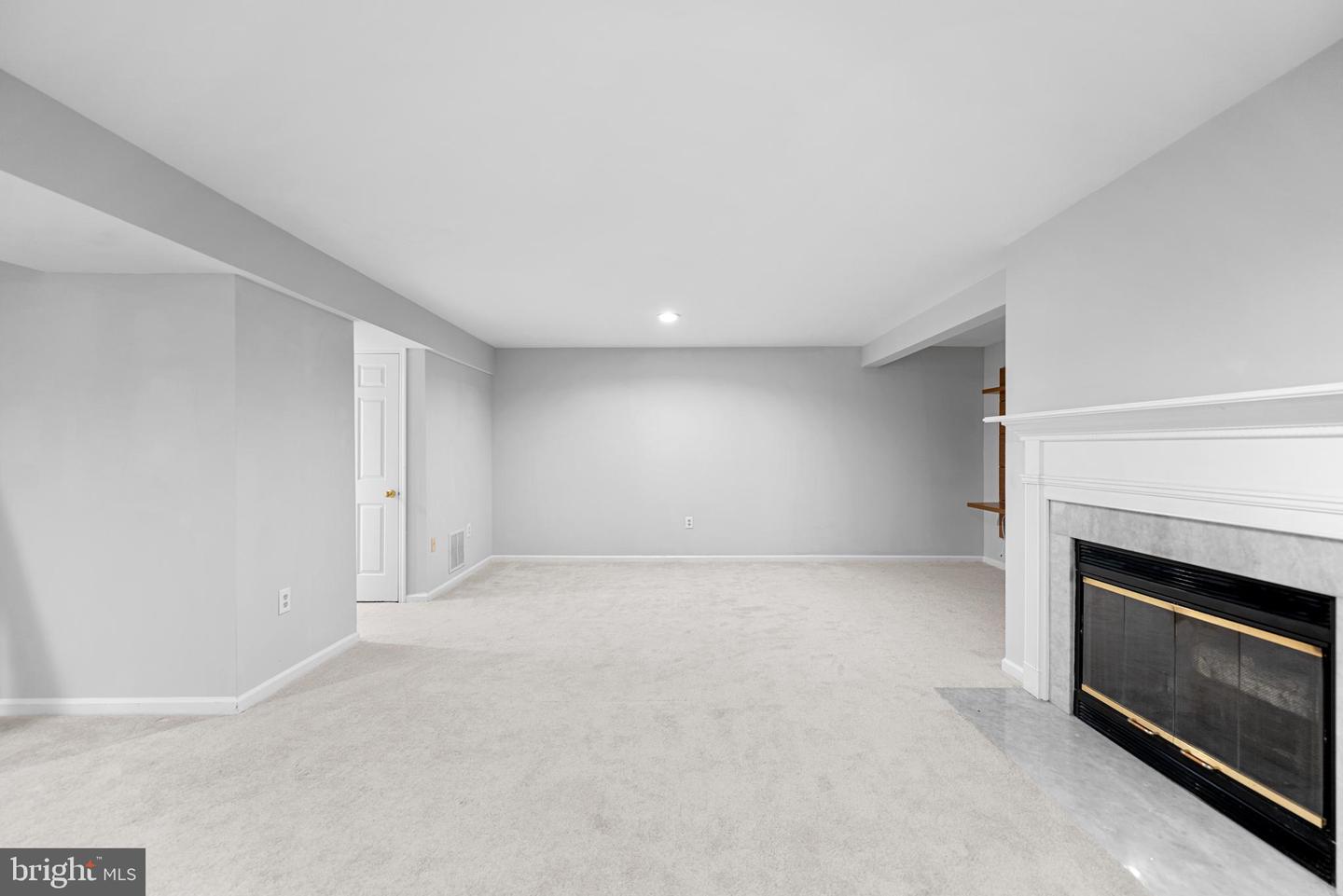 7526 OLDHAM WAY