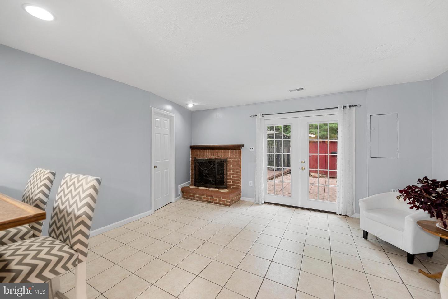 9126 Fisteris Ct