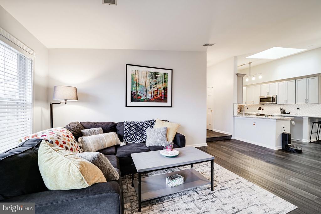 7510 ASHBY LANE J