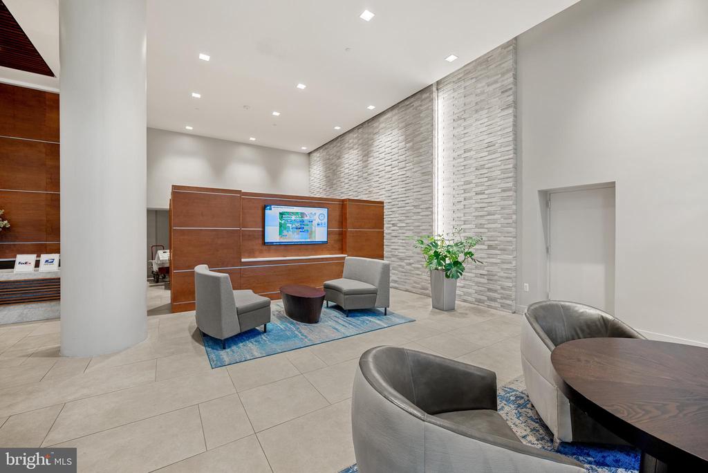 3800 POWELL LANE 830