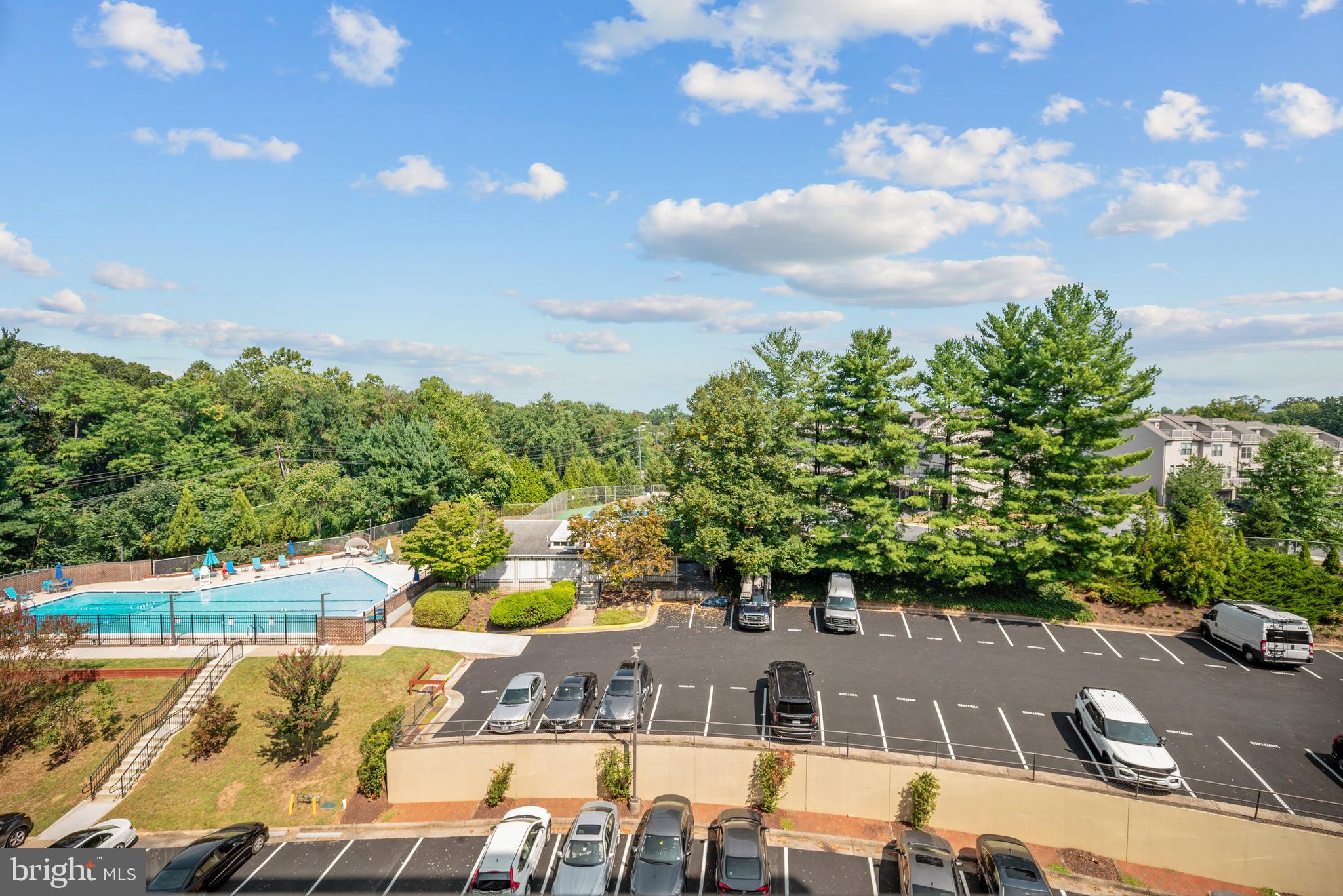 3800 POWELL LANE 830
