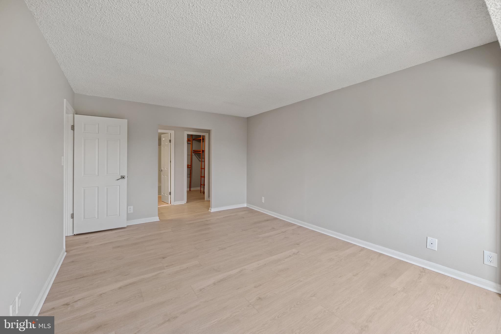 3800 POWELL LANE 830