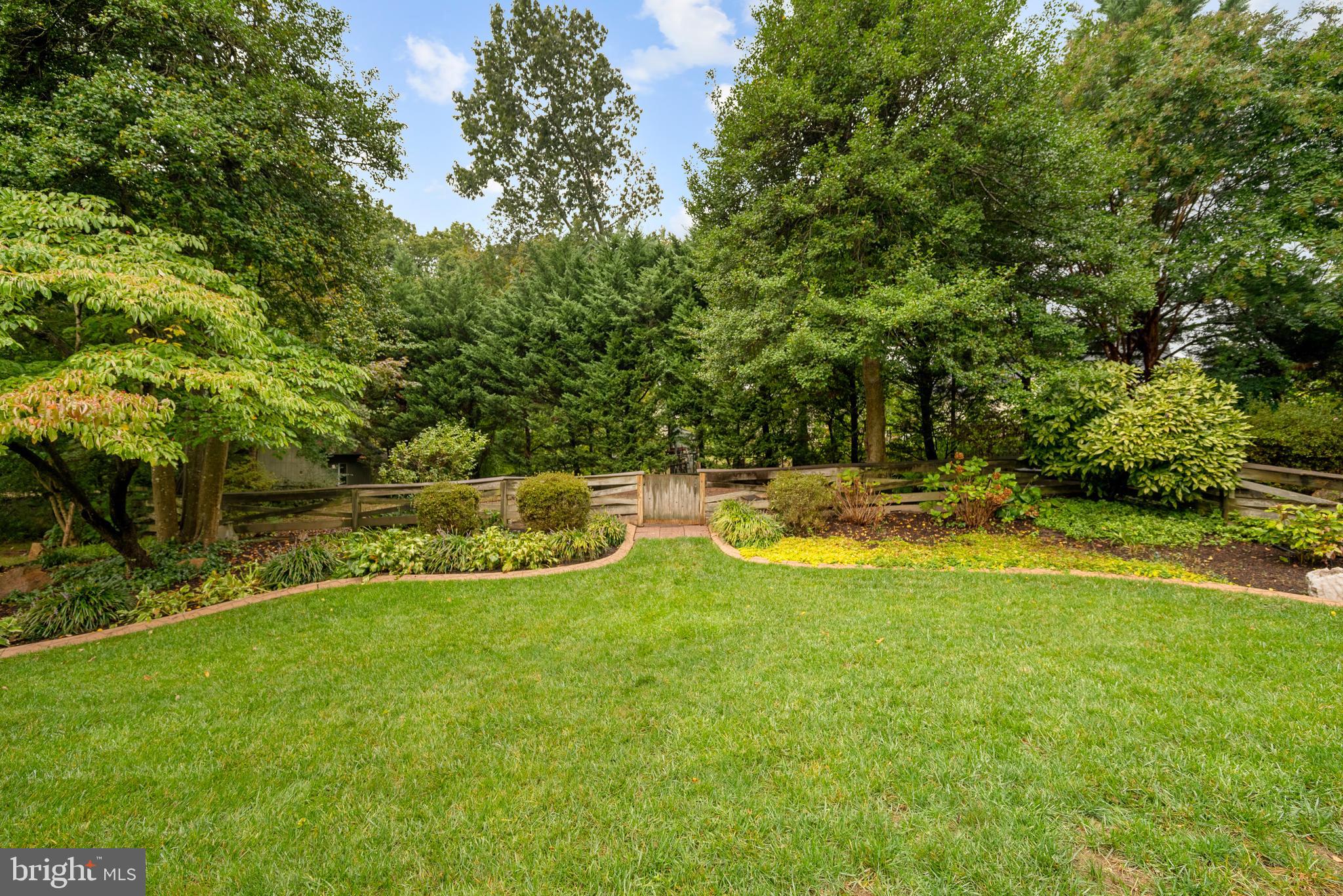 7100 HUNDSFORD LANE
