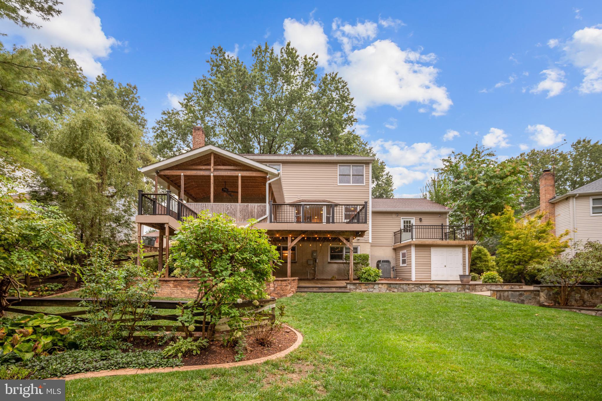 7100 HUNDSFORD LANE