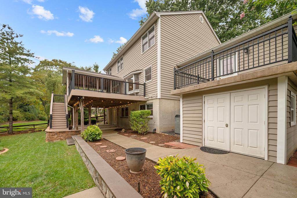 7100 HUNDSFORD LANE