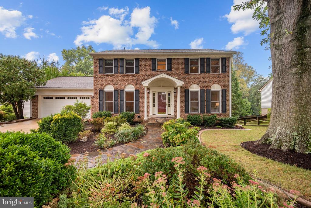 7100 HUNDSFORD LANE