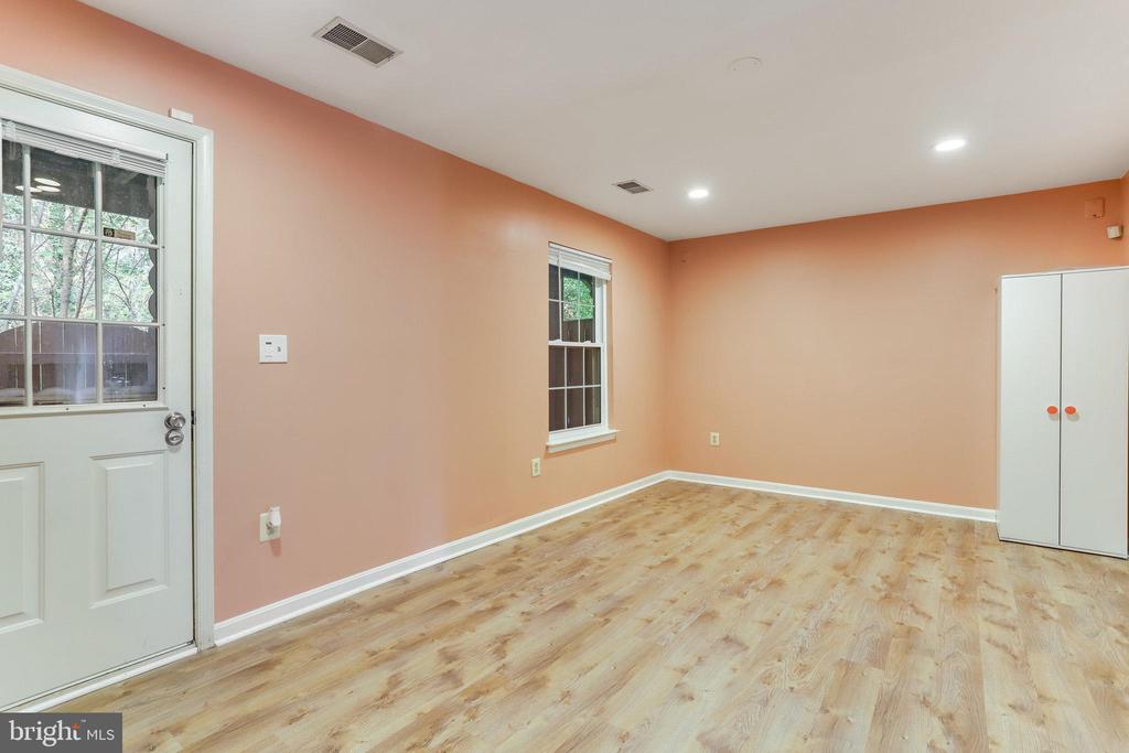 6378 DAKINE CIRCLE