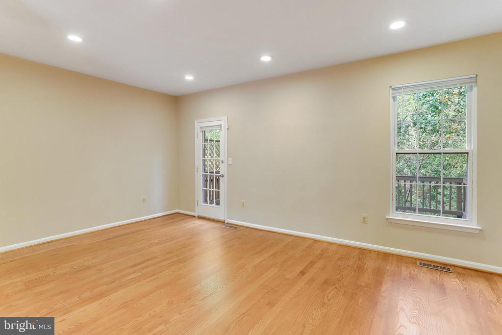 6378 DAKINE CIRCLE