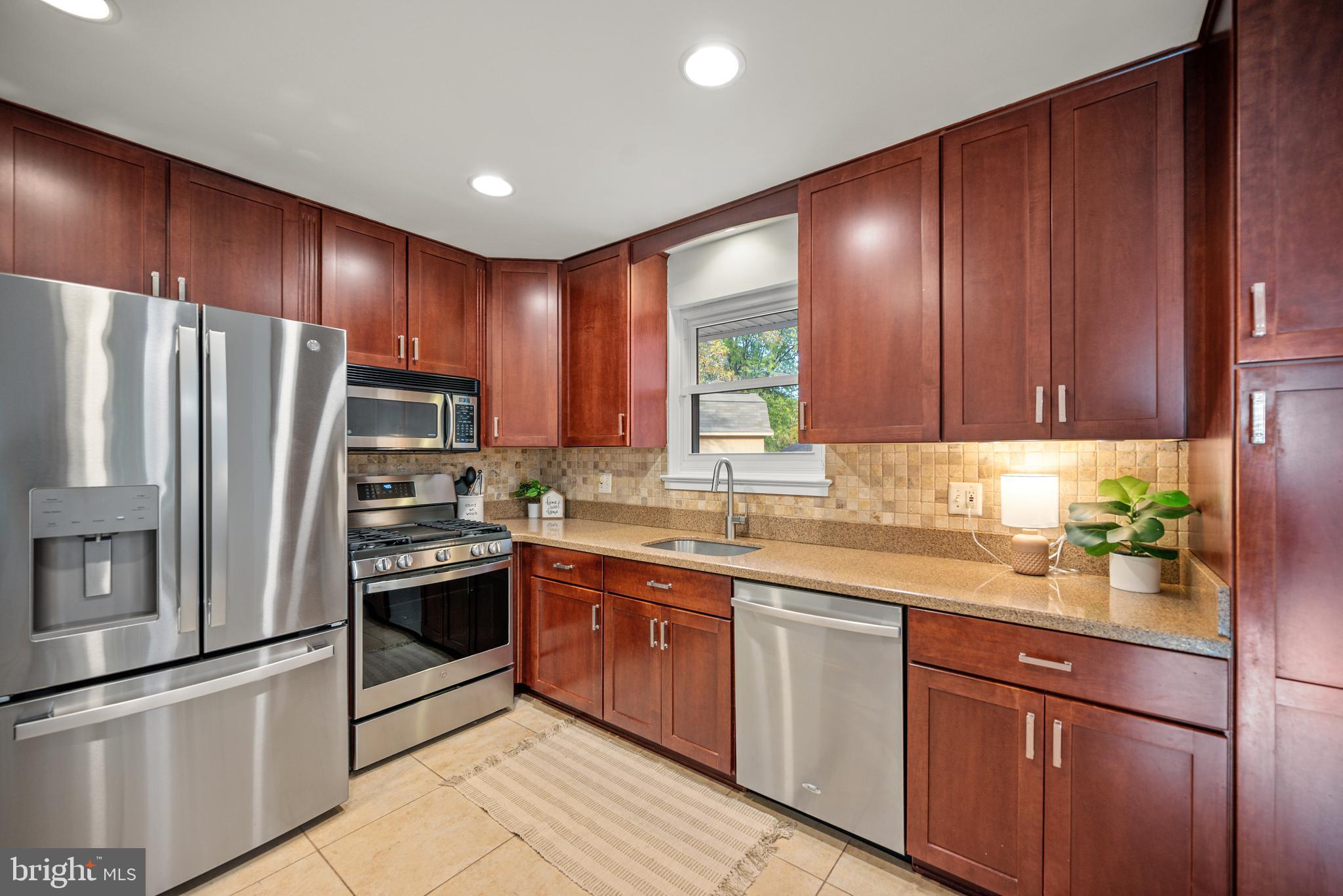 7104 VERMILLION PLACE