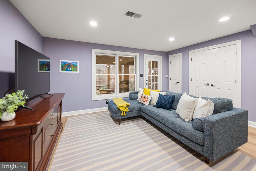 3721 HUNTLEY MEADOWS LANE