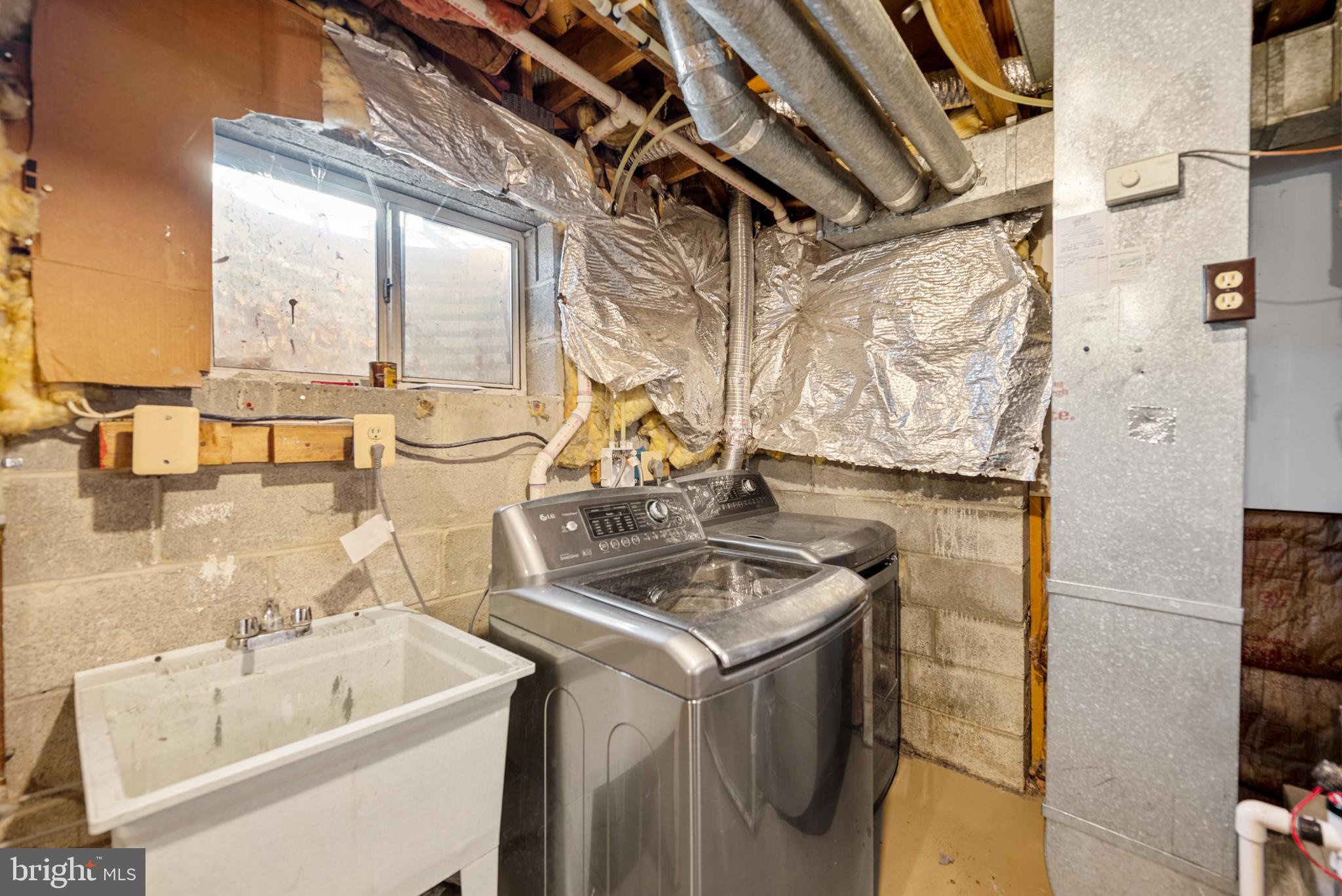 6104 OLD BRENTFORD COURT