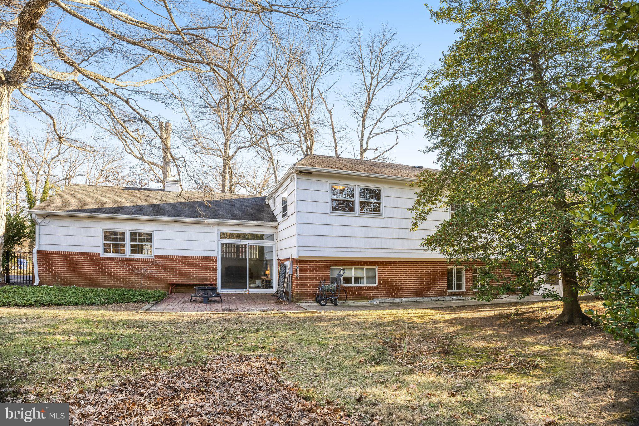 9232 FOREST HAVEN DRIVE