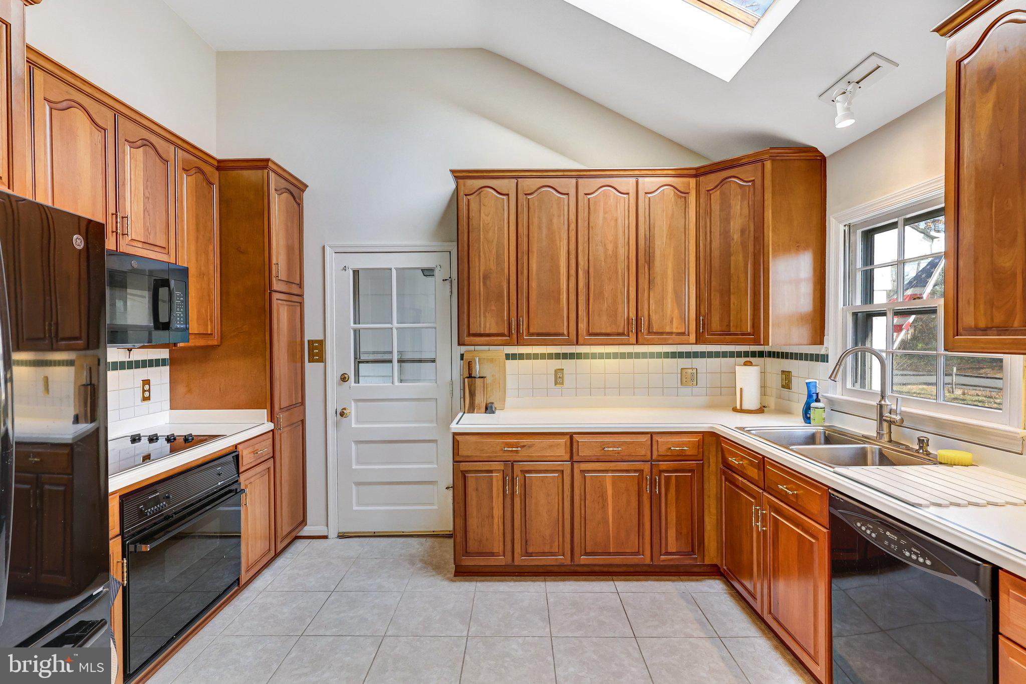 9232 FOREST HAVEN DRIVE