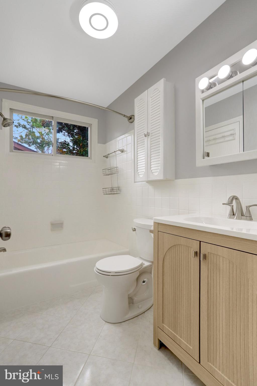 2800 JOSEPH MAKELL COURT