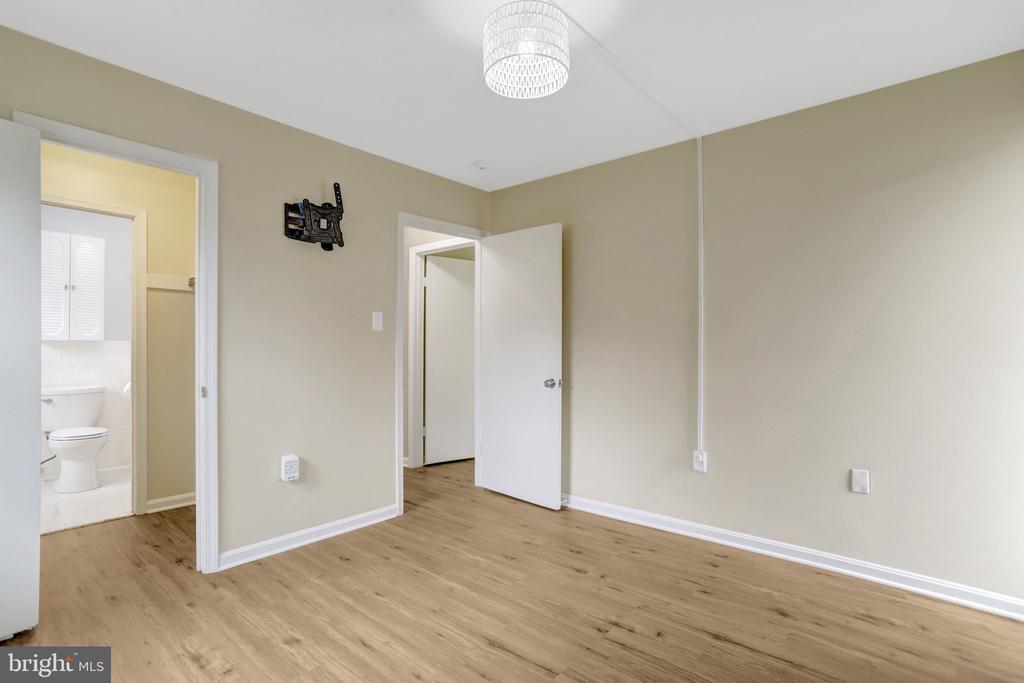 2800 JOSEPH MAKELL COURT