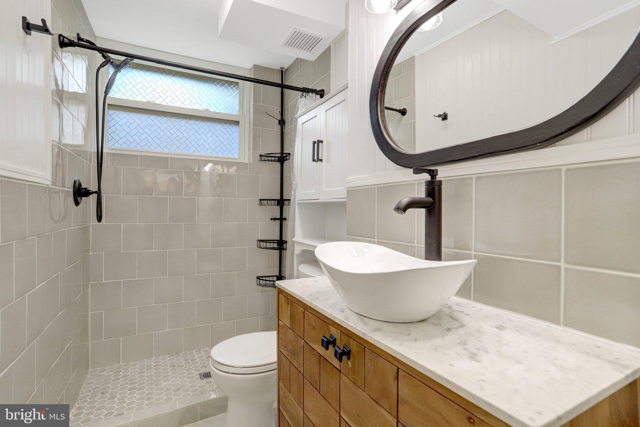 2800 JOSEPH MAKELL COURT