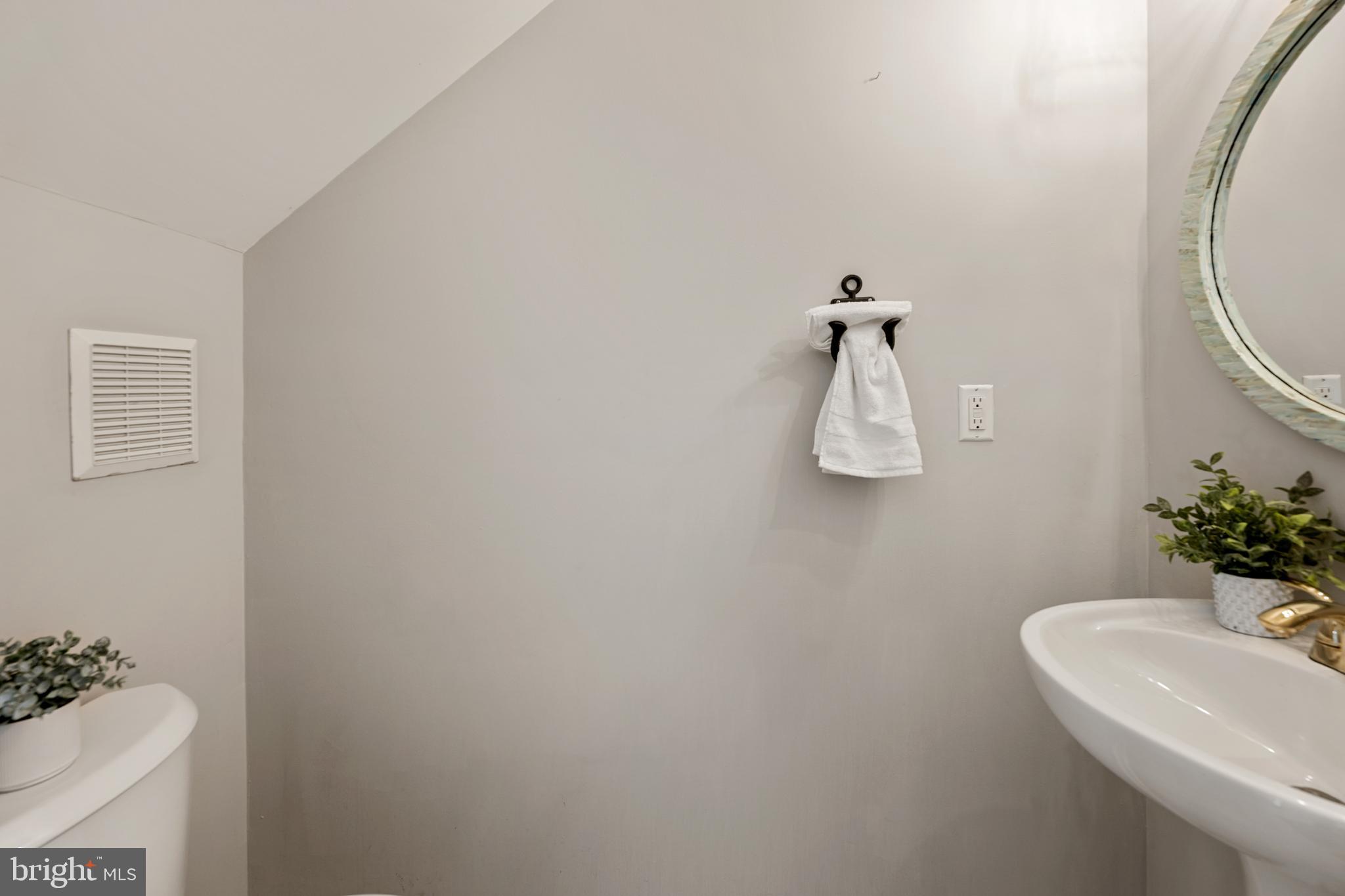 8346 HUNTER MURPHY CIRCLE