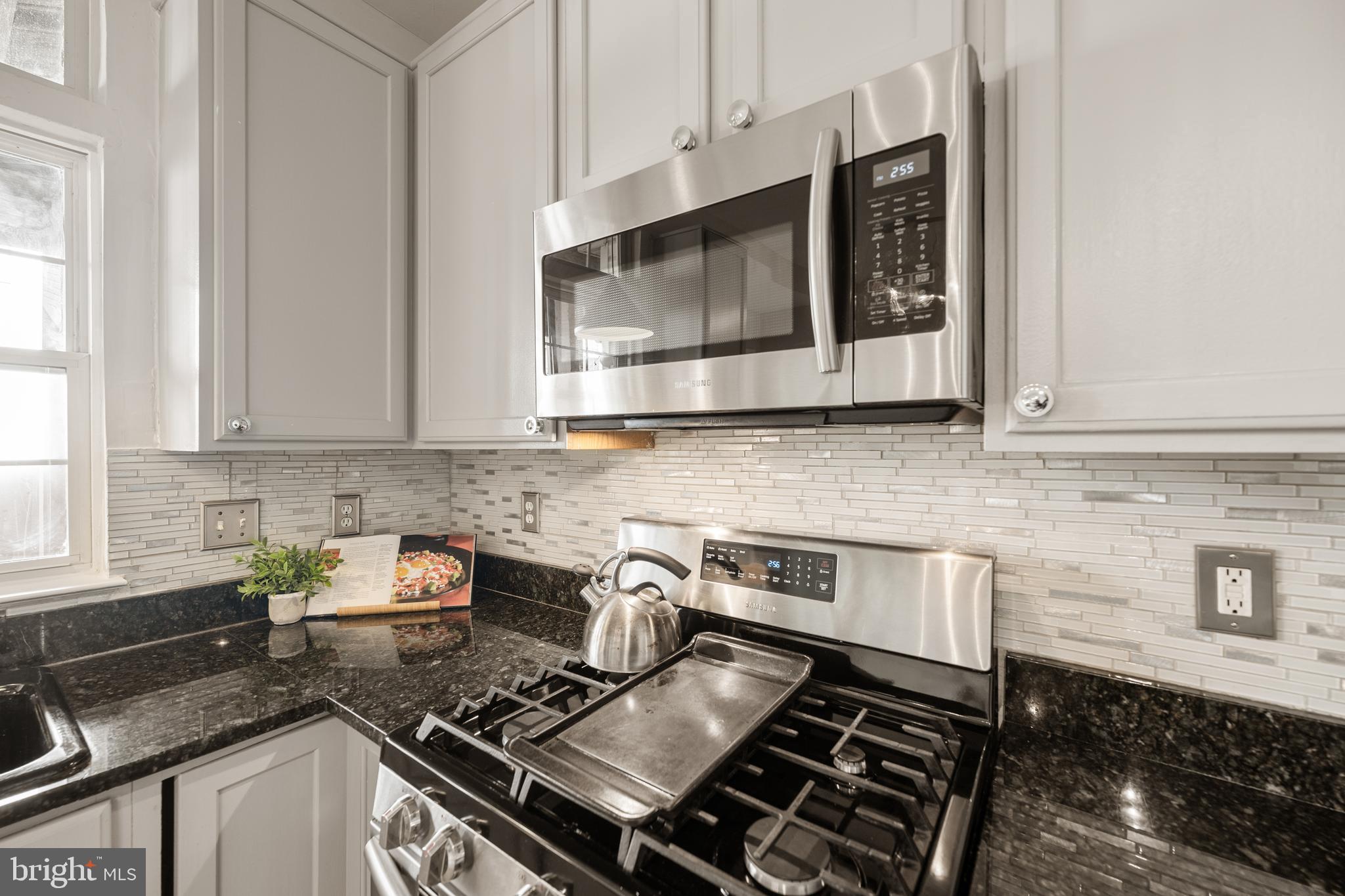 8346 HUNTER MURPHY CIRCLE