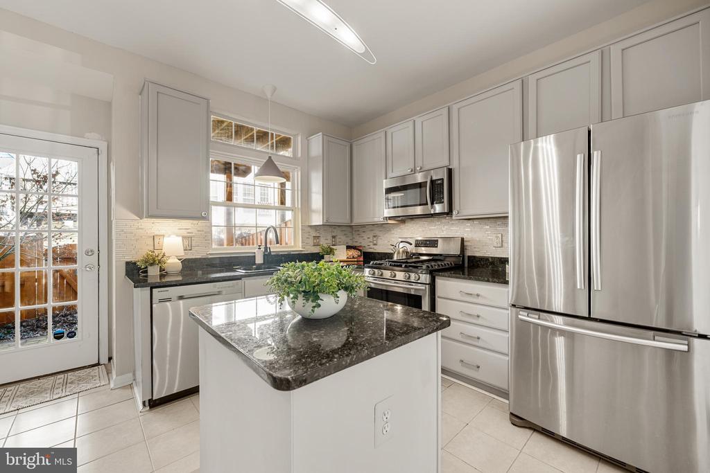 8346 HUNTER MURPHY CIRCLE