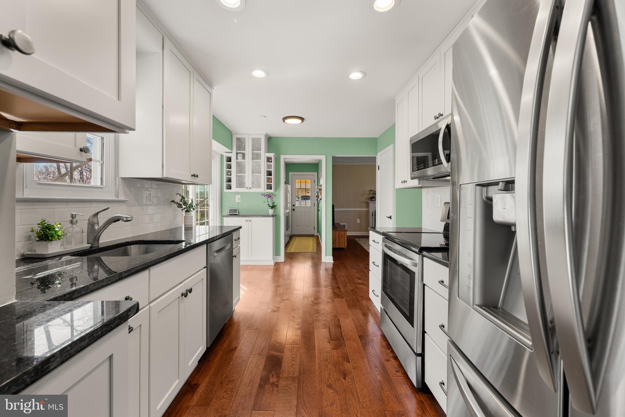 9078 BROOK FORD ROAD