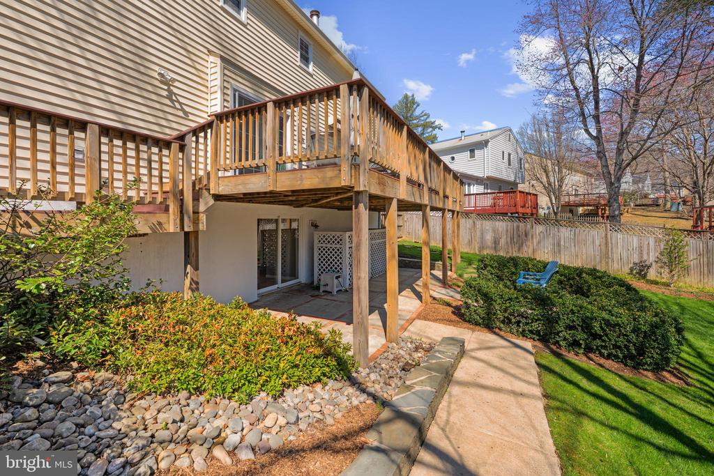 9078 BROOK FORD ROAD