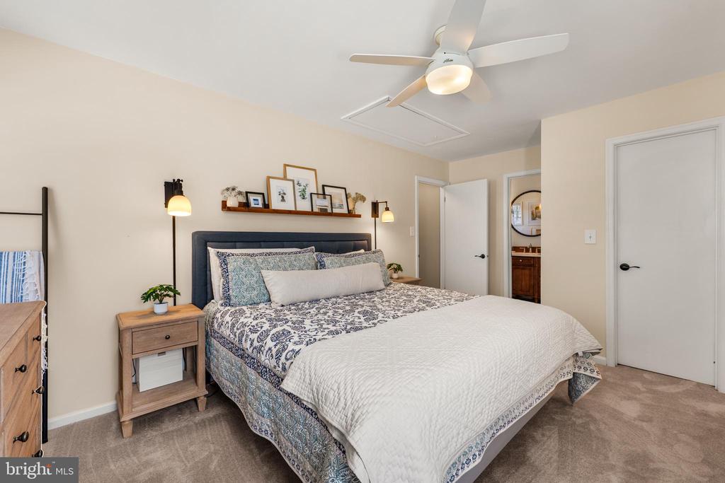 9078 BROOK FORD ROAD