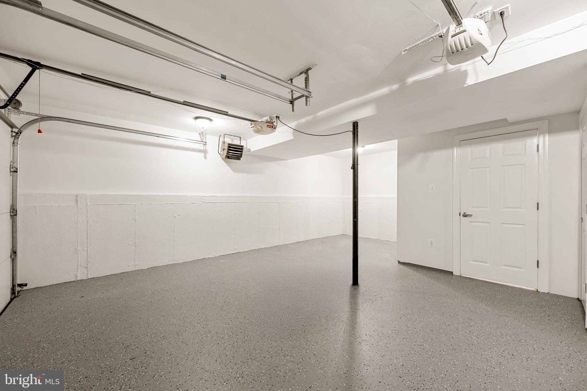 8463 YELLOW LEAF COURT