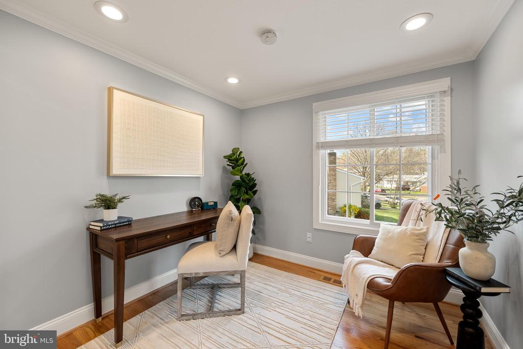 8463 YELLOW LEAF COURT