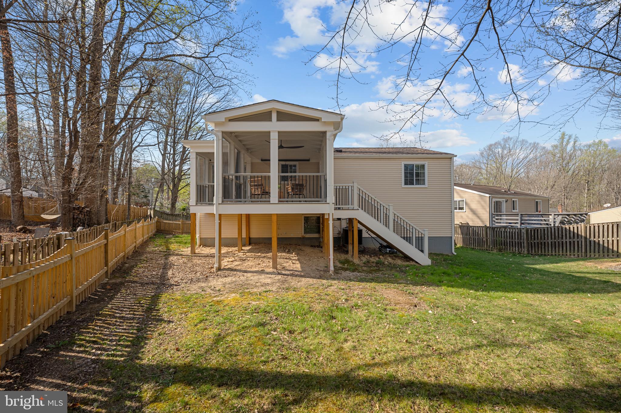 8463 YELLOW LEAF COURT