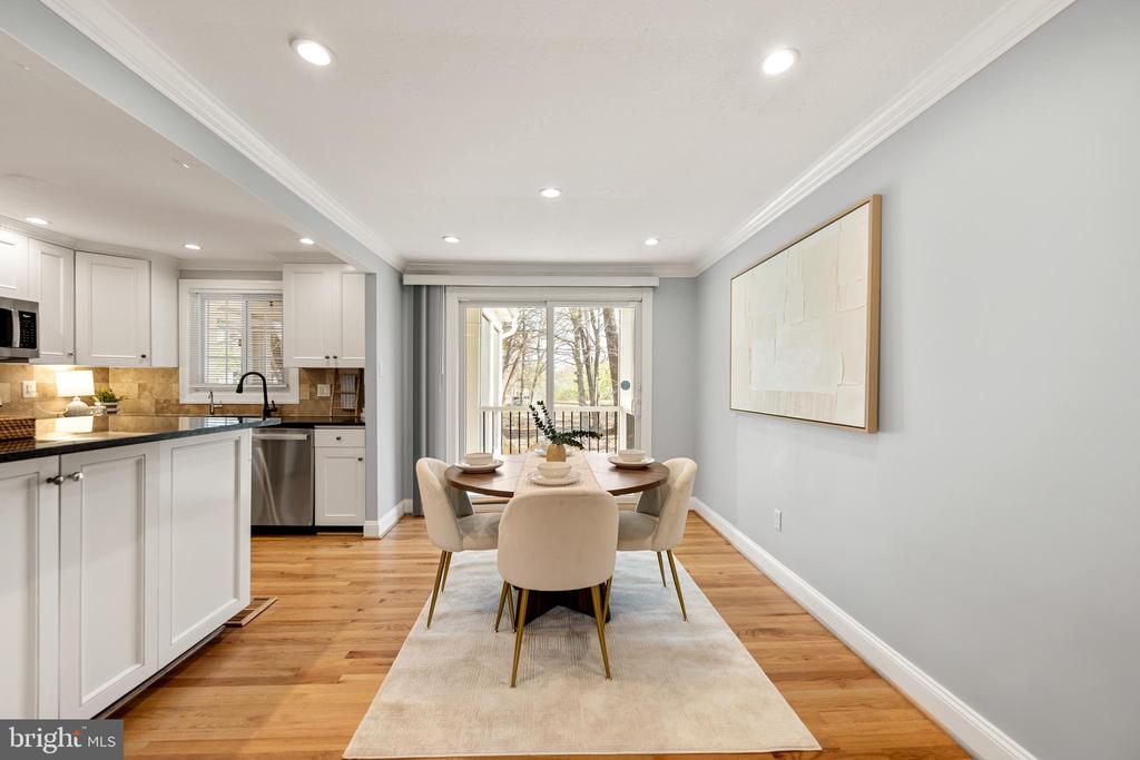 8463 YELLOW LEAF COURT