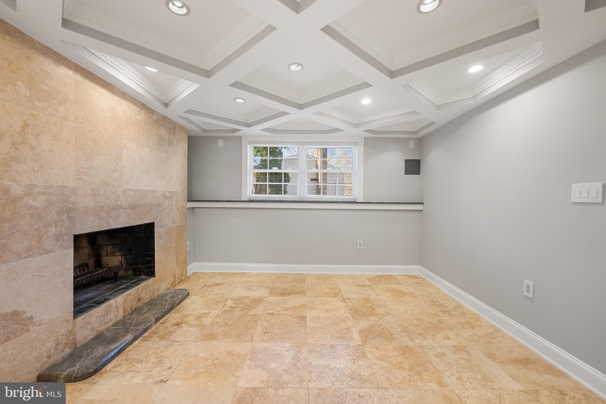 8463 YELLOW LEAF COURT