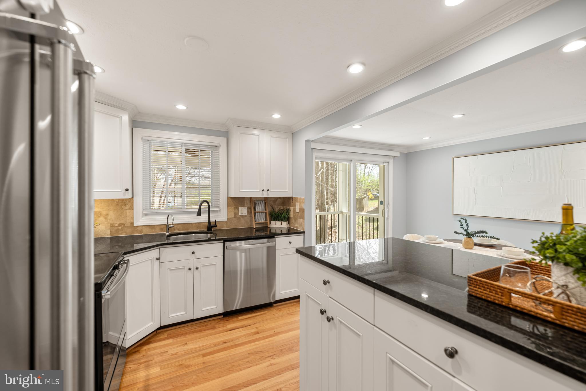 8463 YELLOW LEAF COURT