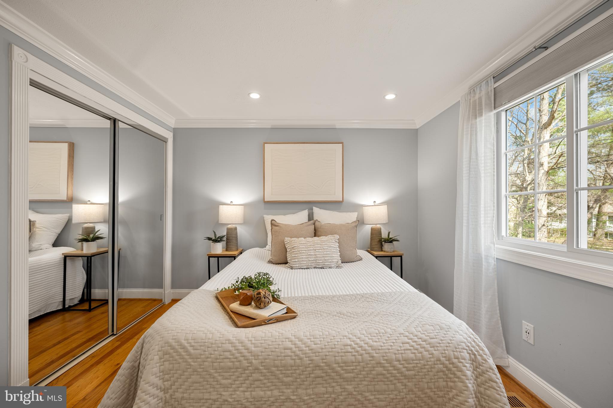 8463 YELLOW LEAF COURT