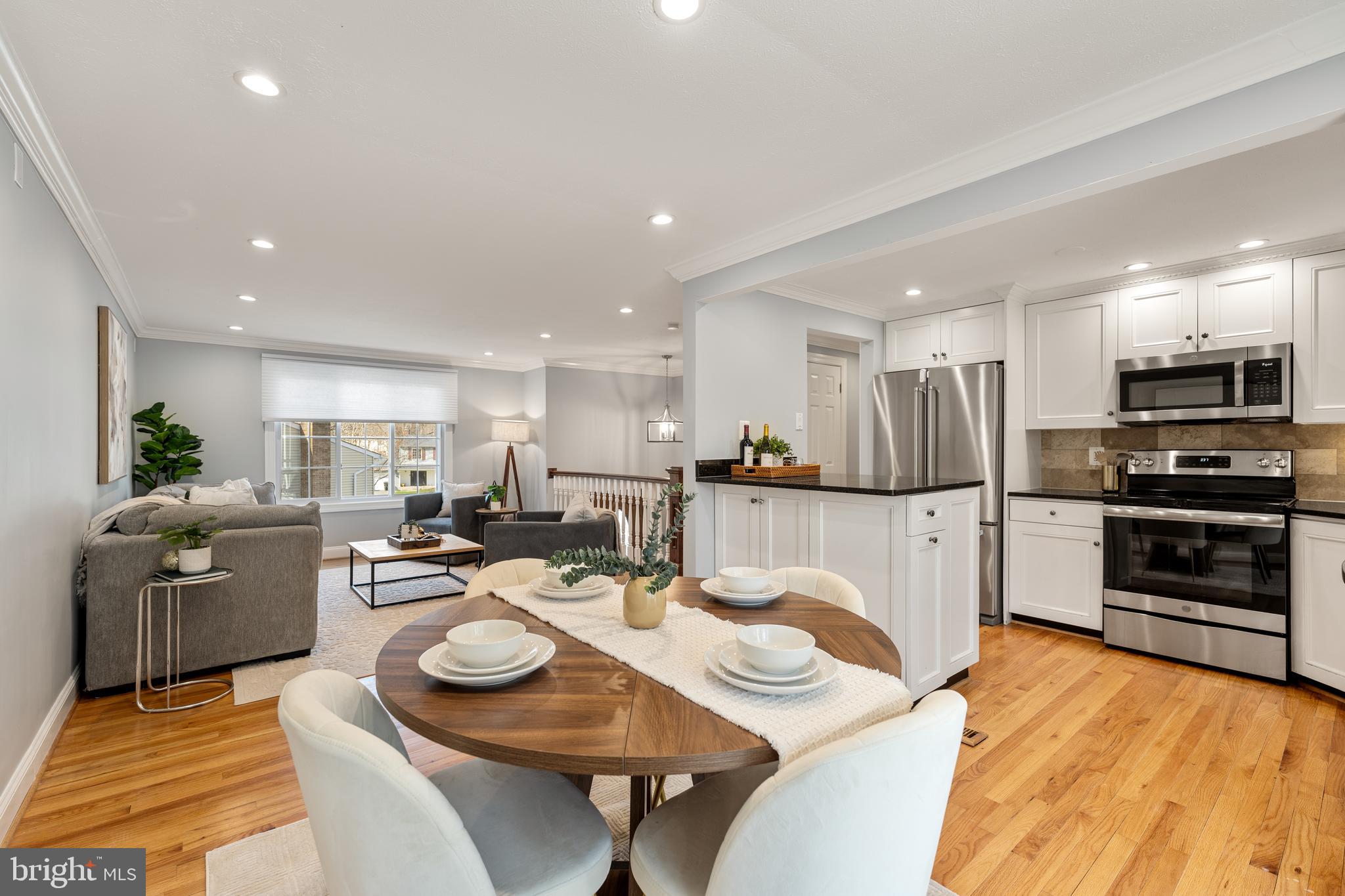 8463 YELLOW LEAF COURT