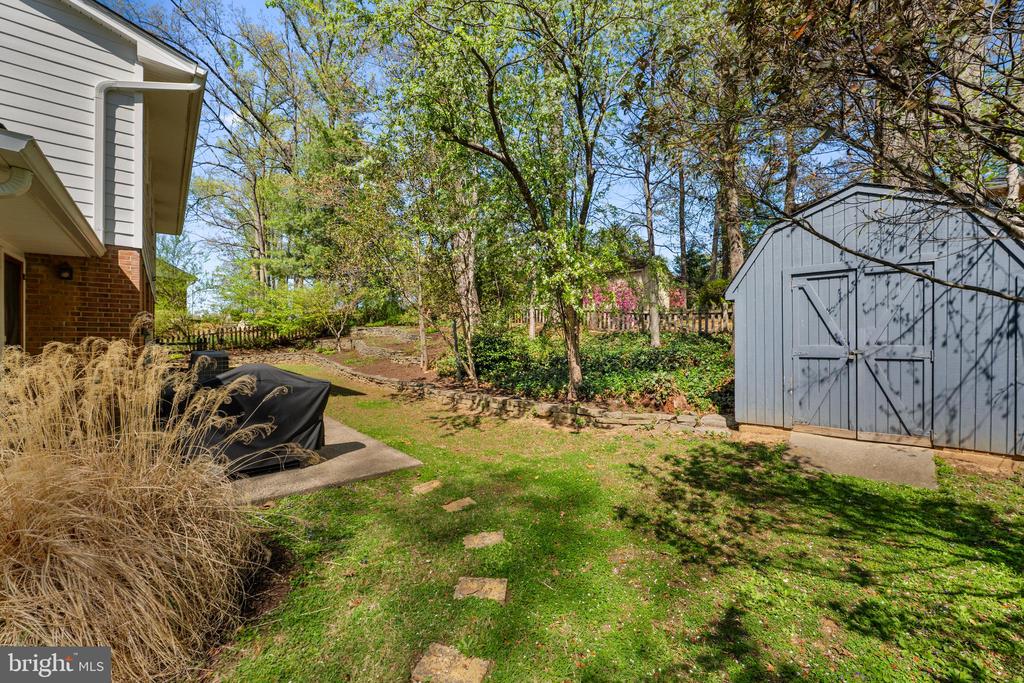 6703 NORVIEW COURT