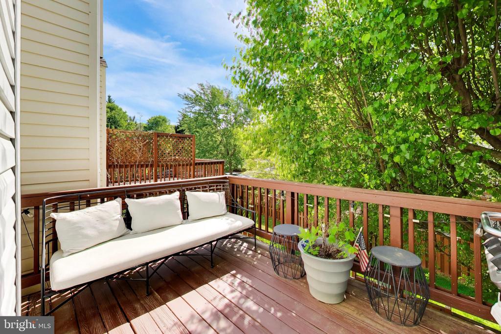7516 LAMOYNE COURT