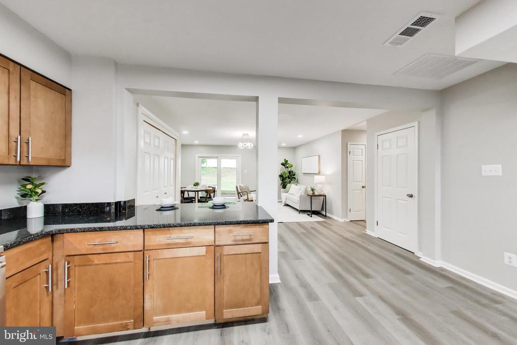 6153 STRASBURG DRIVE