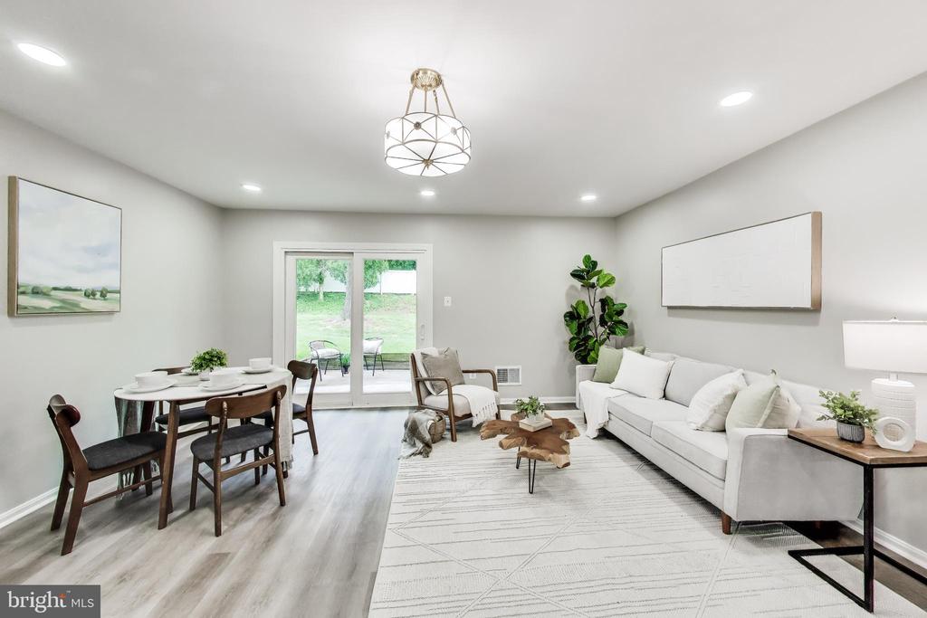 6153 STRASBURG DRIVE