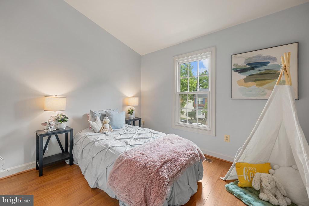 9536 SHEPHERD HILLS DRIVE