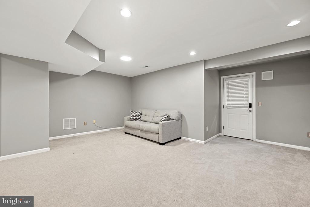9150 STONEGARDEN DRIVE