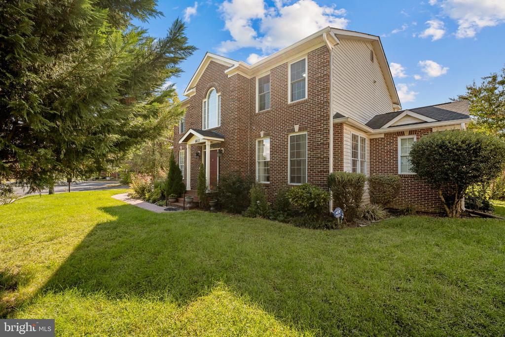 6612 QUANDER ROAD