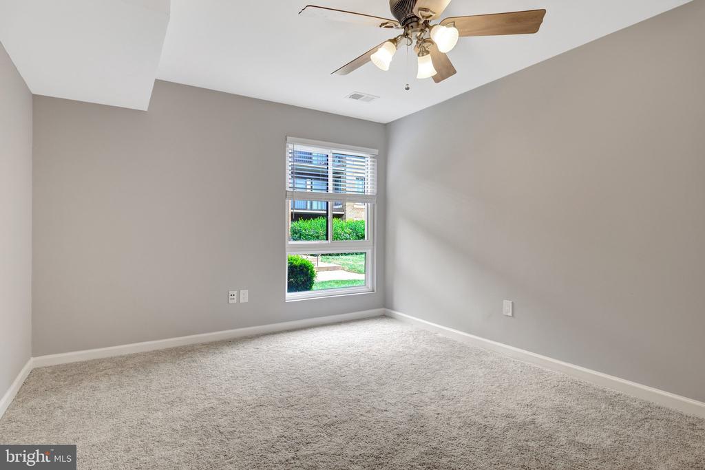 551 FLORIDA AVENUE Unit: T-3
