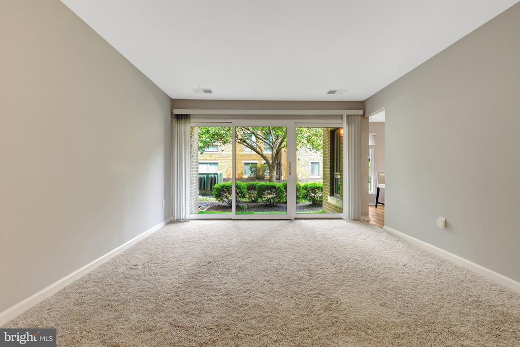 551 FLORIDA AVENUE Unit: T-3