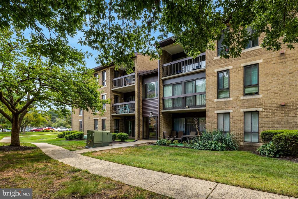 551 FLORIDA AVENUE Unit: T-3