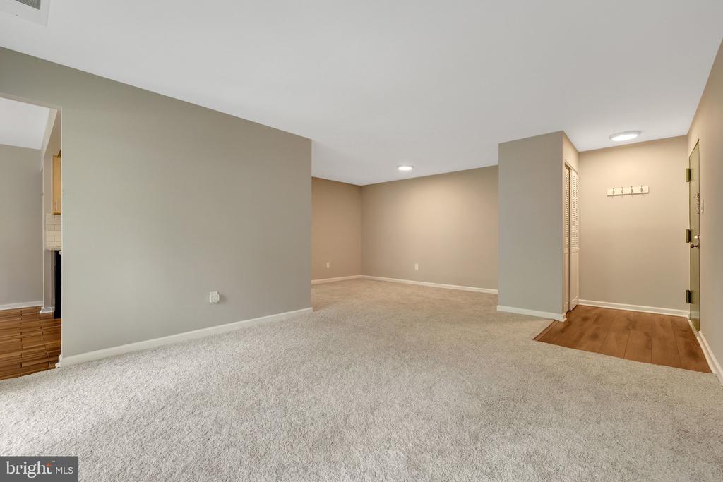 551 FLORIDA AVENUE Unit: T-3