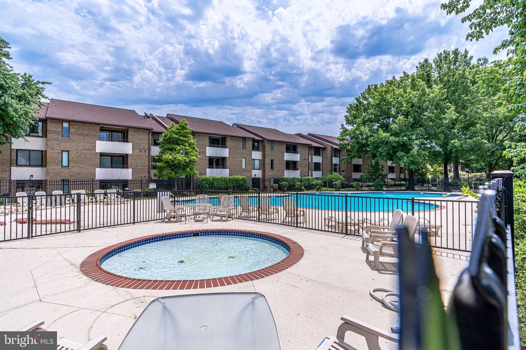 551 FLORIDA AVENUE Unit: T-3